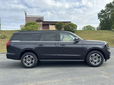 2026 Ford Expedition Max — photo 8 view