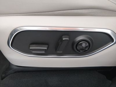 2024 Jeep Wagoneer L - Photo 20