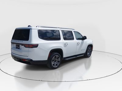2024 Jeep Wagoneer L - Photo 7