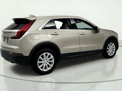 2023 Cadillac XT4 — detail view