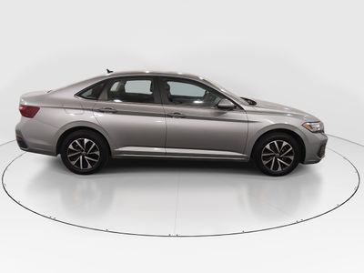 2024 Volkswagen Jetta — photo 8 view