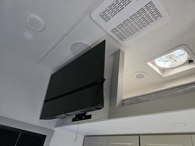 2025 Brinkley RV Model G - Photo 32