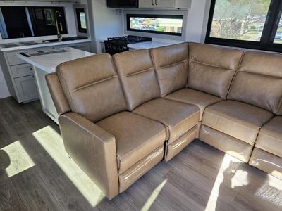 2025 Brinkley RV Model G - Photo 17