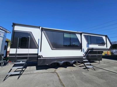 2025 Brinkley RV Model G - Photo 7