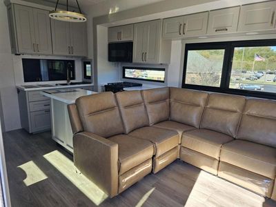 2025 Brinkley RV Model G - Photo 16