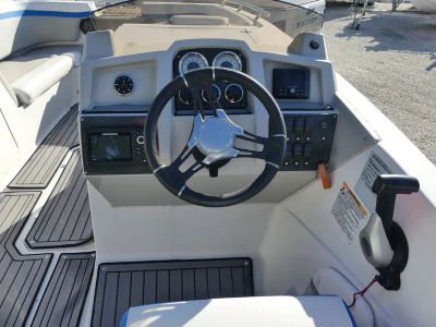 2021 Starcraft SVX 231 OB — photo 8 view