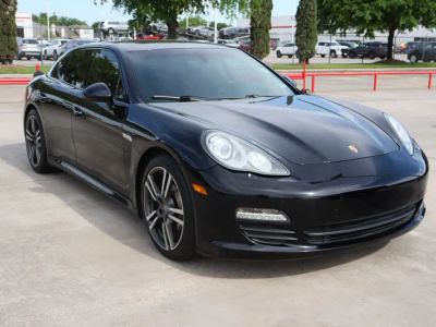 2011 Porsche Panamera - Photo 2