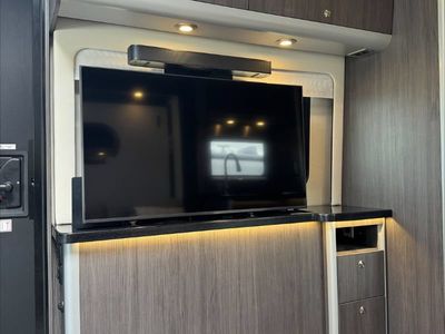 2026 Airstream Atlas 25MS - Photo 8