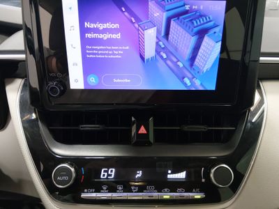 2024 Toyota Corolla — photo 17 view