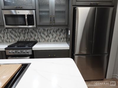 2025 Crossroads RV Redwood - Photo 8