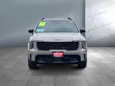 2026 Kia Sorento — side profile view