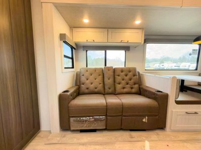 2026 Forest River RV Grand Surveyor - Photo 25