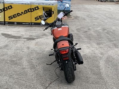 2025 Honda Shadow Phantom ABS - Photo 6