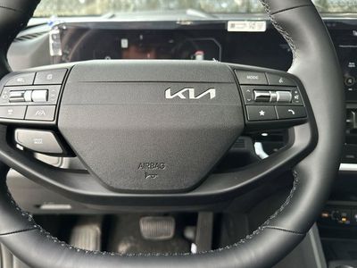 2026 Kia Sportage — photo 9 view