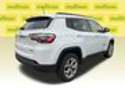 2025 Jeep Compass - Photo 11