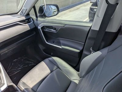 2024 Toyota RAV4 - Photo 18