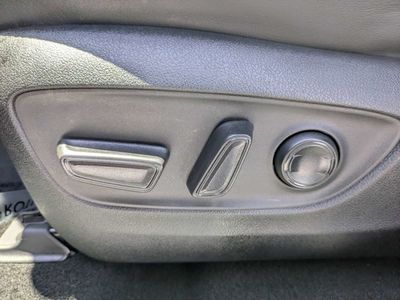 2024 Toyota RAV4 - Photo 21