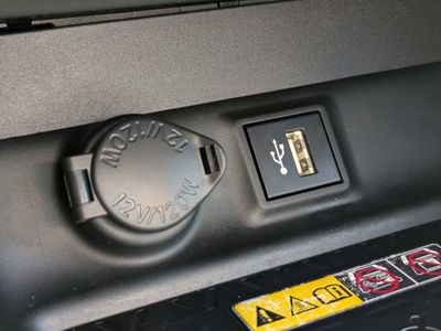 2024 Toyota RAV4 - Photo 24