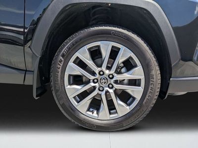 2024 Toyota RAV4 - Photo 10