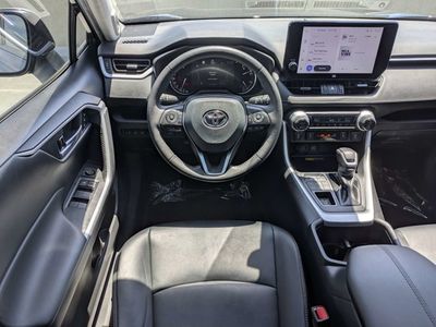 2024 Toyota RAV4 - Photo 17