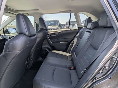 2024 Toyota RAV4 - Photo 12