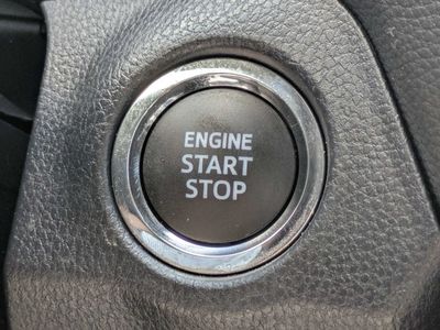 2024 Toyota RAV4 - Photo 30