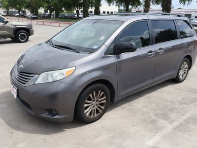 2016 Toyota Sienna - Photo 6