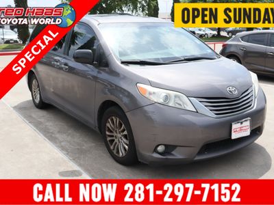 2016 Toyota Sienna - Photo 1