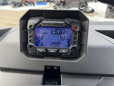 2026 Polaris Ranger 1000 Premium — photo 9 view