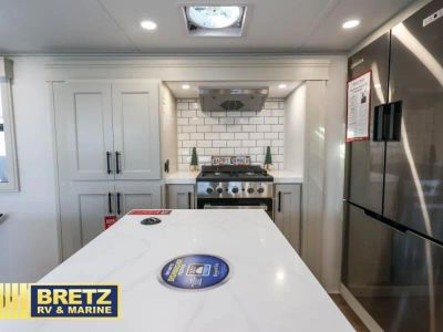 2026 Grand Design Solitude - Photo 18