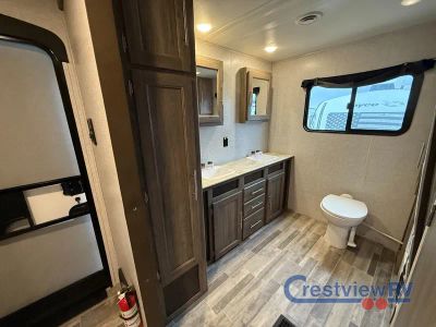 2022 CrossRoads RV Zinger - Photo 16