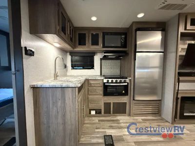 2022 CrossRoads RV Zinger - Photo 11