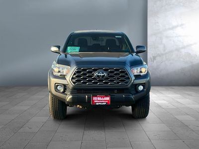 2022 Toyota Tacoma - Photo 2