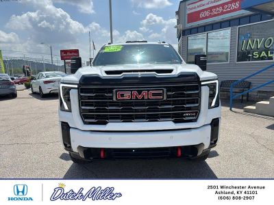 2025 GMC Sierra — side profile view