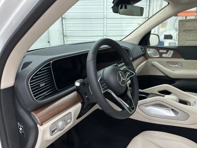 2026 Mercedes-Benz GLE — photo 9 view