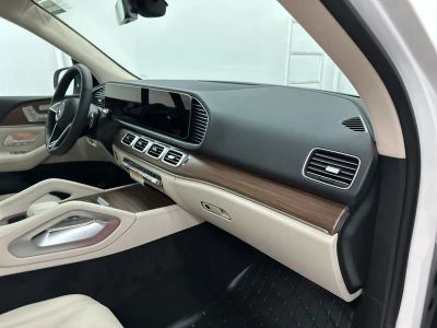 2026 Mercedes-Benz GLE — photo 30 view