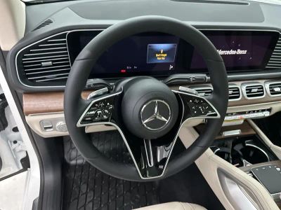 2026 Mercedes-Benz GLE — photo 10 view