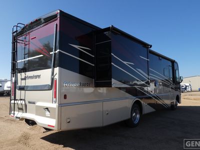2025 Winnebago Adventurer - Photo 4