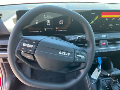2026 Kia K4 — photo 14 view