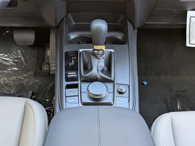 2026 Mazda CX-30 - Photo 18