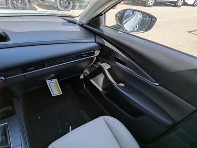 2026 Mazda CX-30 - Photo 16