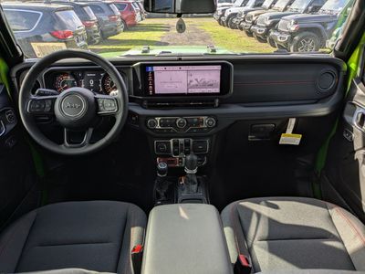 2026 Jeep Wrangler - Photo 15