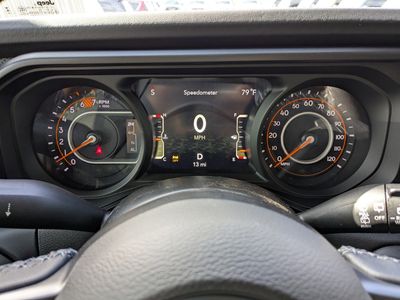 2026 Jeep Wrangler - Photo 27