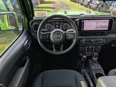 2026 Jeep Wrangler - Photo 16