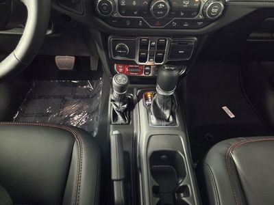 2026 Jeep Wrangler - Photo 11