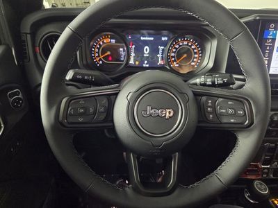 2026 Jeep Wrangler - Photo 12