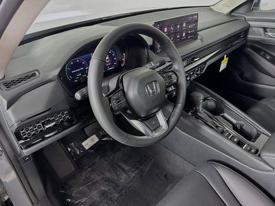 2026 Honda Accord Hybrid - Photo 7