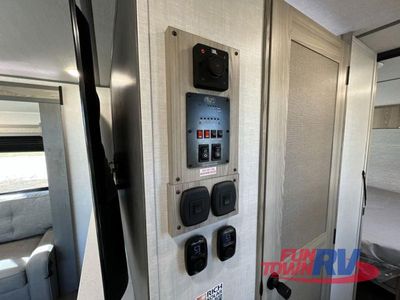 2025 Forest River RV Wildwood FSX - Photo 20