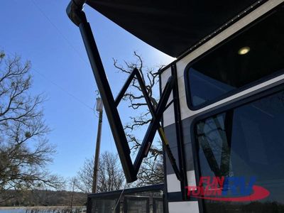 2025 Forest River RV Wildwood FSX - Photo 8