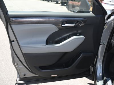 2026 Toyota Highlander - Photo 5